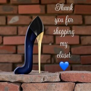 👑 POSHMARK AMBASSADOR